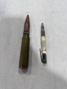 lot 0714 image: Bullet Casing Pen & Casing