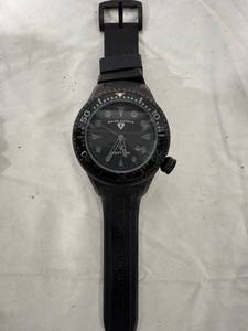 lot 0720 image: Swiss Legend Neptune Watch