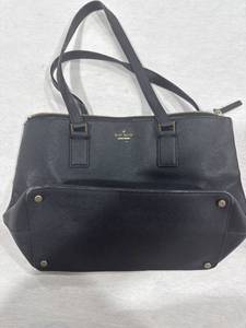 lot 0729 image: Black Kate Spade Handbag