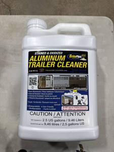 lot 0735 image: Aluminum Trailer Cleaner