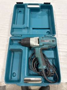 lot 0744 image: Makita Corded 12 Impact Wrench