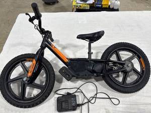 lot 0751 image: Harley-Davidson Iron e16 Electric Bike