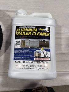 lot 0754 image: BritePlusX Aluminum Trailer Cleaner