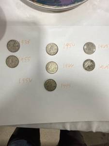 lot 0791 image: Eight Vintage Canadian Silver Dimes