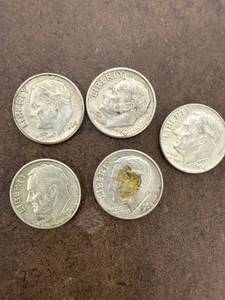 lot 0798 image: Five 1964 Silver Dimes