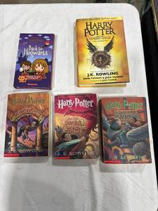 lot 0805 image: Harry Potter Book Collection