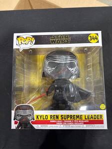 lot 0814 image: Funko Pop Kylo Ren