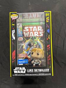 lot 0818 image: Funko Pop Star Wars #1 Luke