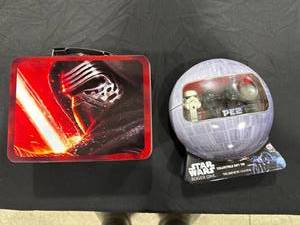 lot 0820 image: Star Wars Collectibles