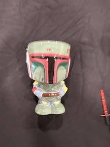 lot 0821 image: Star Wars Memorabilia Lot