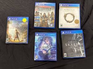 lot 0842 image: PS4 Games Lot