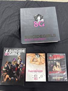 lot 0844 image: SuicideGirls Media Collection