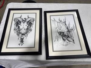 lot 0860 image: Framed Skull Art Prints (2)