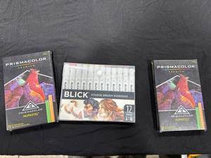 lot 0878 image: Prismacolor Nupastels & Blick Brush Markers