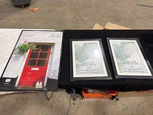 lot 0892 image: Assorted Picture Frame Lot