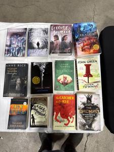 lot 0904 image: Mixed Book Lot (12)