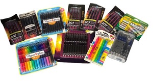 lot 139R image: O - Large Lot of Assorted Gel Pens, Highlighters and Markers