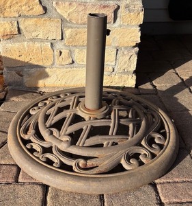 lot 271R image: SY - Heavy Duty Metal Umbrella Stand