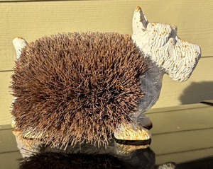 lot 274R image: SY - Vintage Metal Dog Shoe Cleaner Brush