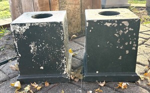 lot 282R image: SY - Pair of Cement Yard Pillars  Outdoor Pedestals