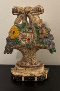 lot 303R image: O - Vintage Cast Iron Flower Basket Doorstop