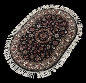 lot 329R image: O - Vintage Oval Rug with Floral Pattern