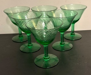 lot 421R image: O - Set of 6 Green Stemmed Optic Swirl Glass Dessert Coupes