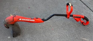 lot 447R image: G - Black & Decker Grass Hog Electric String Trimmer Model GH600