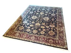 lot 4D image: LR - Wool Area Rug with Oriental Floral Pattern