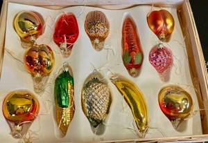 lot 37D image: Boxed Set of 10 Handcrafted Kurt S. Adler Fruit and Vegetable Glass Ornaments