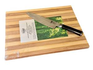 lot 44D image: LR - Shun VG-MAX Damascus 8 Inch Chefs Knife with Bamboo Cutting Board