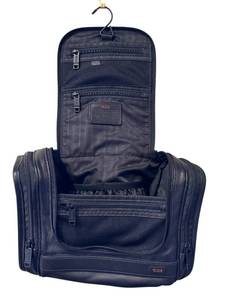 lot 95D image: TUMI Black Leather Travel Toiletry Bag with Zipper Compartments