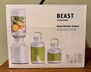 lot 99D image: Beast Blender Deluxe Set with Multiple Travel Bottles