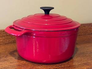 lot 178D image: Red Enameled Cast Iron Dutch Oven, 1.5 Qt, Martha Stewart Essentials for Macys