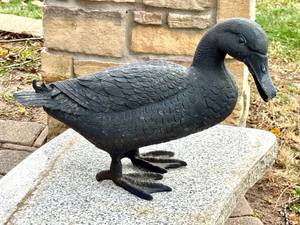 lot 185D image: SY - Cast Metal Duck Garden Statue
