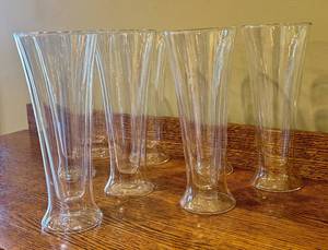 lot 271D image: K - Set of 8 Luigi Bormioli Pilsner Duos 9-Inch Beer Glasses
