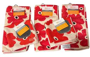 lot 291D image: LR - Set of 3 MKitchen Ultimate Microfiber Towels Red Poppy Design