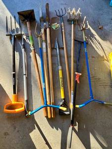 lot 315D image: G - Collection of 9 Yard and Garden Tools Including Shovel, Post Hole Digger, Tampers, and Rakes