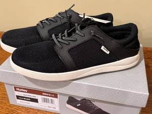 lot 397D image: Hurley Shoreline Mens Size 11 Casual Shoes in Black