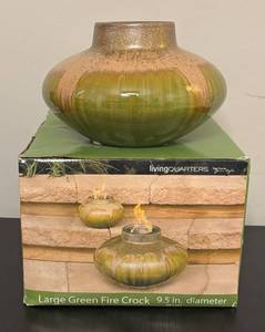 lot 520R image: MB - LivingQuarters Large Green Ceramic Fire Crock