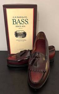 lot 542R image: O - G.H. Bass & Co. Mens Burgundy Kiltie Tassel Loafers Size 11