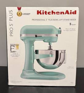 lot 659R image: LR - New KitchenAid Professional 5 Plus Bowl-Lift Stand Mixer with 5 Quart Bowl