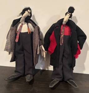 lot 733R image: LL  - Set of 2 Pawel Alihamer Character Dolls