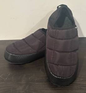 lot 741R image: LL  - BRONAX Insulated Traction Mule Shoes Approx Size 1011