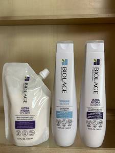 lot 221C image: BS - Biolage Ultra Hydra Source & Volume Bloom Conditioner and Treatment Pack Set