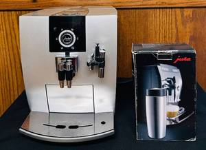 lot 478C image: MB - Jura Capresso Typ 652 B2 Espresso Machine with Stainless Steel Milk Container