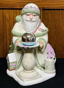 lot 526C image: MB - Pfaltzgraff Naturewood Santa Cookie Jar Limited Edition 2000 Holiday Accents