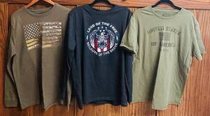 lot 729C image: LR - Set of 3 Patriotic Graphic Shirts Size Large