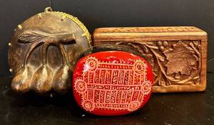 lot 684H image: K - Set of 3 Vintage Trinket Boxes - Wood Carved, Painted & Decorative Styles