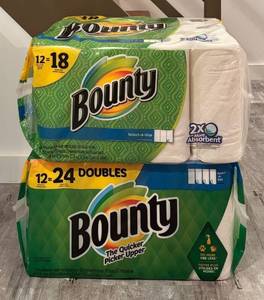 lot 871R image: LL  - Lot of 2 New Bounty Paper Towel Packs (1218 and 1224 Doubles)